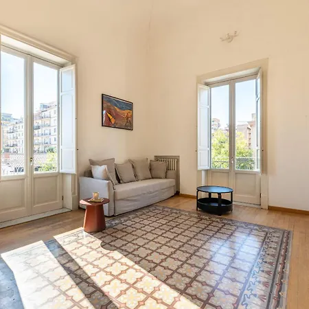 Carlo With Terrace By Wonderful Italy Appartement Palermo
