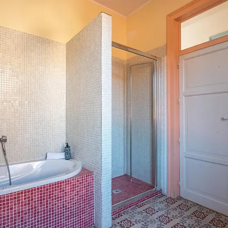Carlo With Terrace By Wonderful Italy Appartamento *